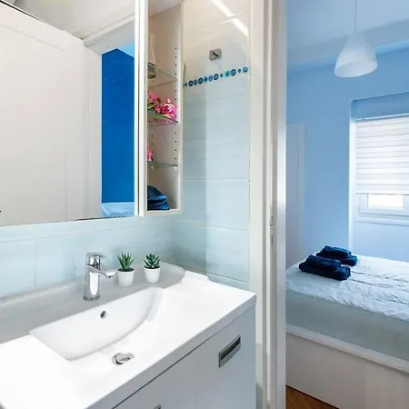 Brilliant 1br Apt In Kolonaki Athen